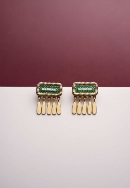 ZÜMRÜT VE ELMAS SAÇAKLI KÜPE